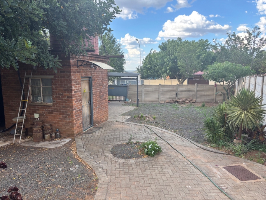  Bedroom Property for Sale in Hillsboro Free State